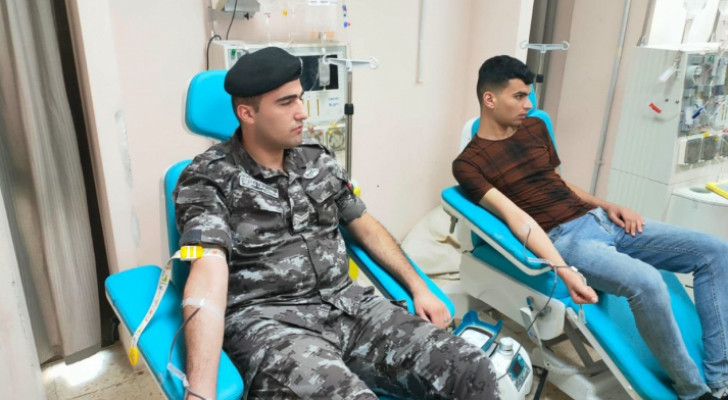 الأمن يلبي نداء مواطن بتأمين 150 وحدة دم